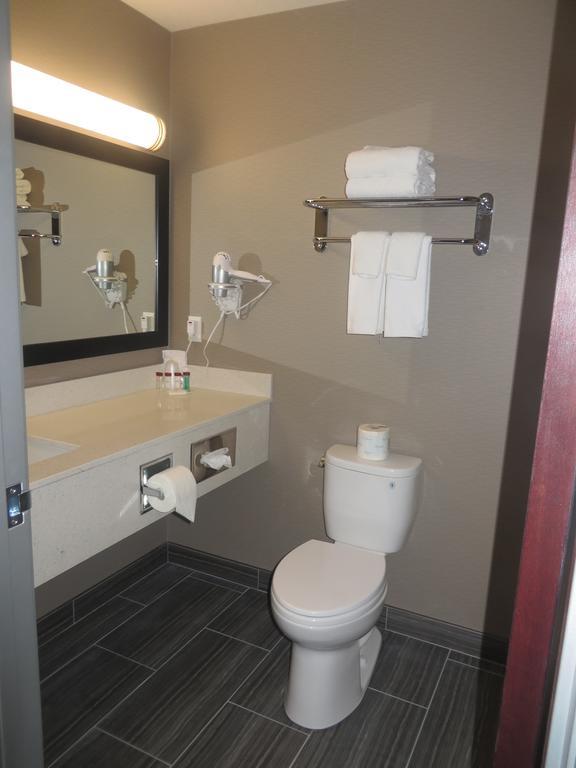 Ramada By Wyndham Hotel 3*