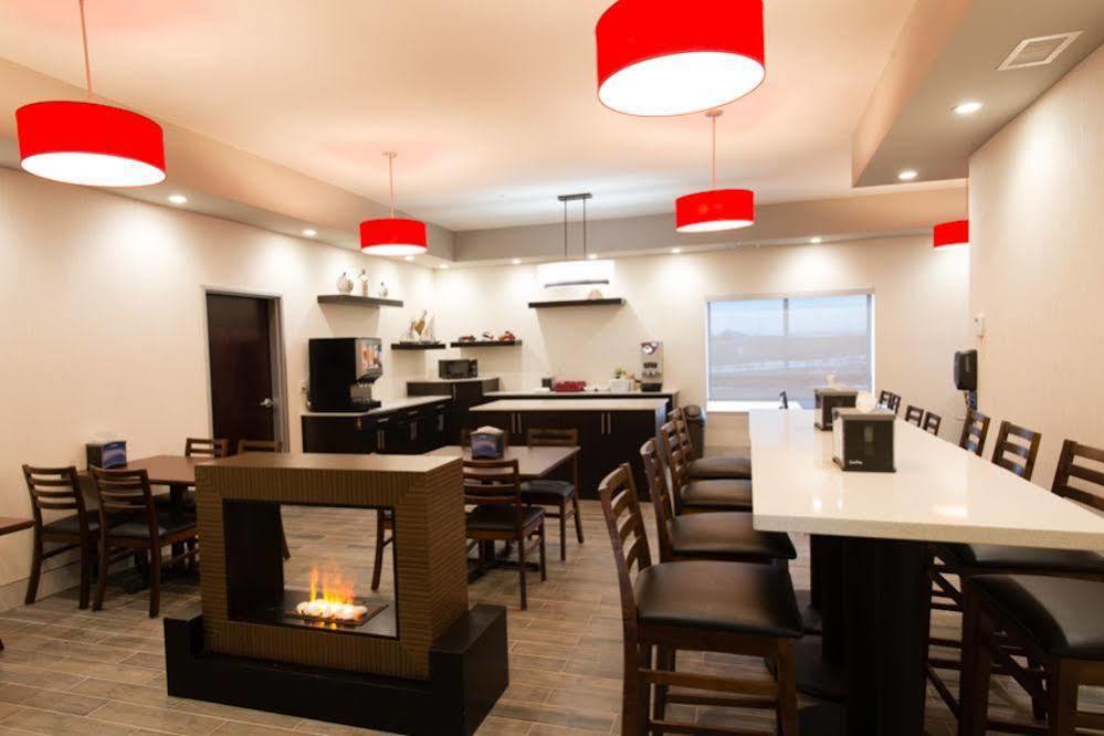 Ramada By Wyndham Hotel 3*